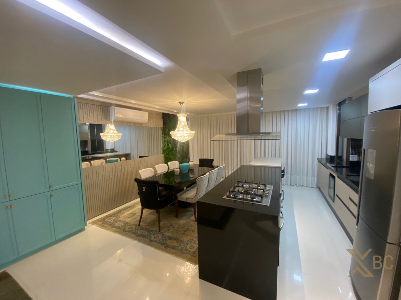 Edifício Essence Residence - Apartamento Vista Mar à Venda no Bairro Pioneiros - Balneário Camboriú