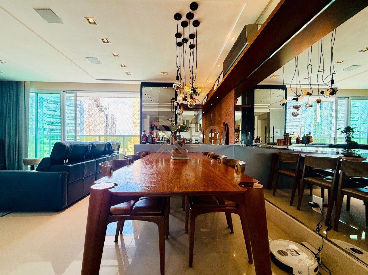 Excelente Apartamento no Edifício Ville Del Acqua no Centro de Balneário Camboriú
