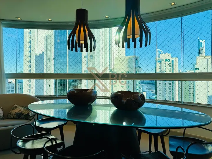 Apartamento à Venda em Balneário Camboriú