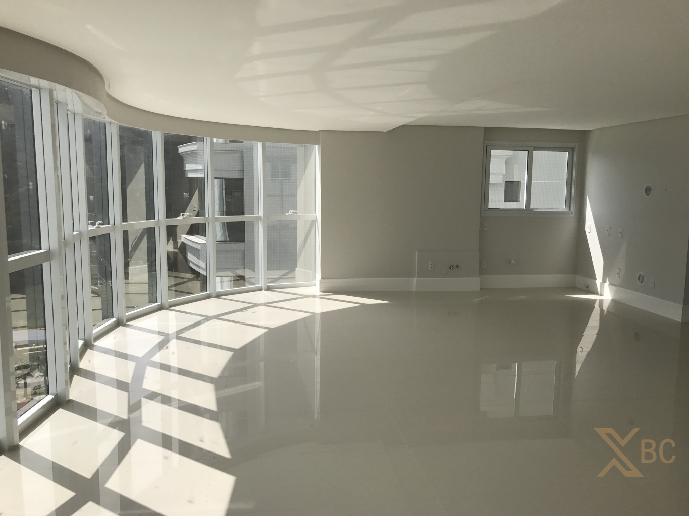 Apartamento Frente Mar à Venda no Ibiza Towers - Barra Sul | Balneário Camboriú