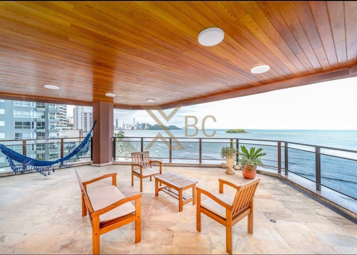 Apartamento Edifício Mediterranee no Centro de Balneário Camboriú