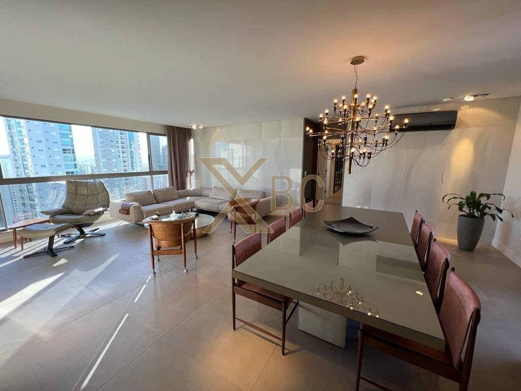 Apartamento de Alto Padrão no Privilege Residence em Balneário Camboriú - 3 Suítes, Mobiliado e Decorado na Av. Brasil