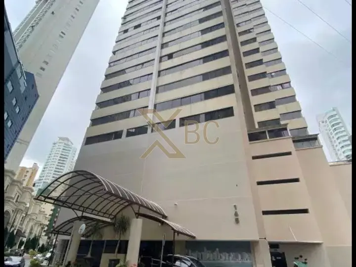 Cobertura Edifício Dom Gabriel no Centro Sul de Balneário Camboriú