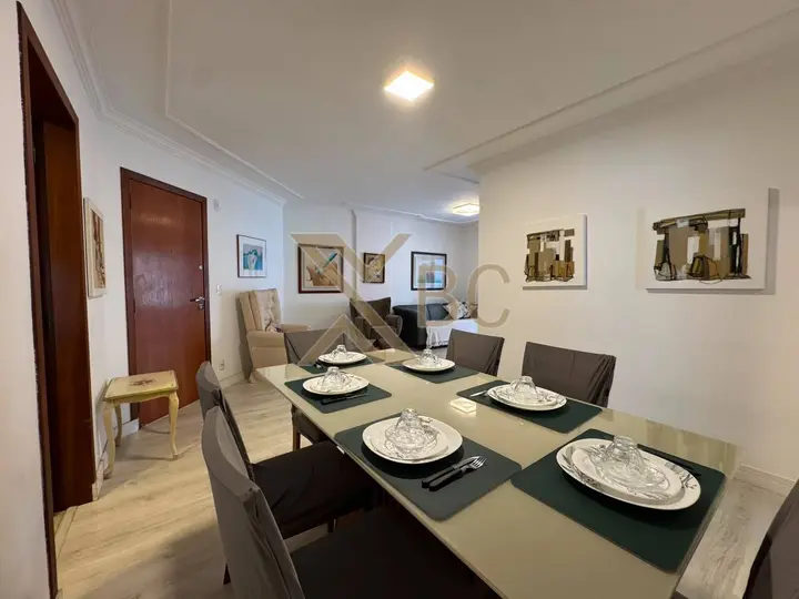 Edifício Morro dos Ventos - Apartamento Mobiliado na Quadra Mar em Balneário Camboriú
