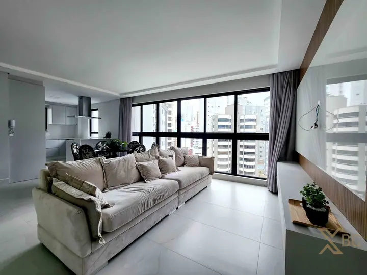 Sauer Residence - Apartamento Quadra Mar com 3 Suítes à Venda no Centro de Balneário Camboriú