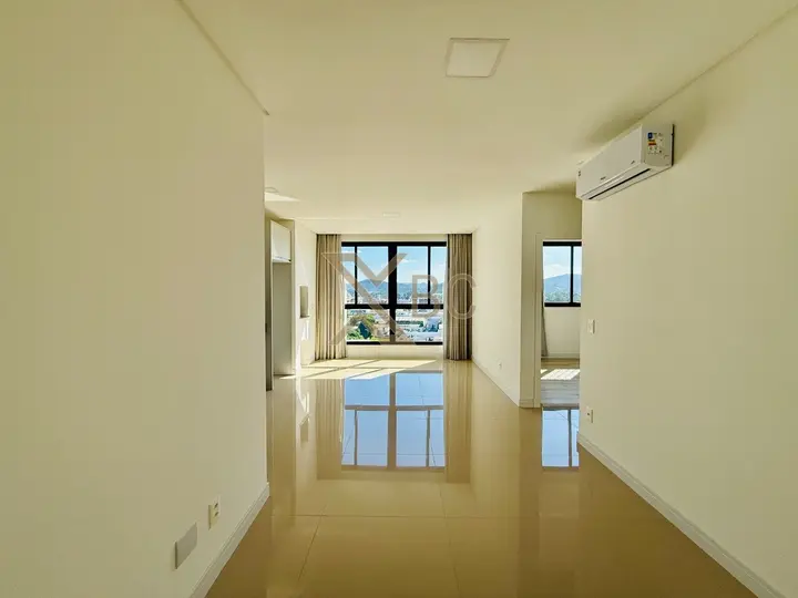 Apartamento para Aluguel no Centro de Camboriú