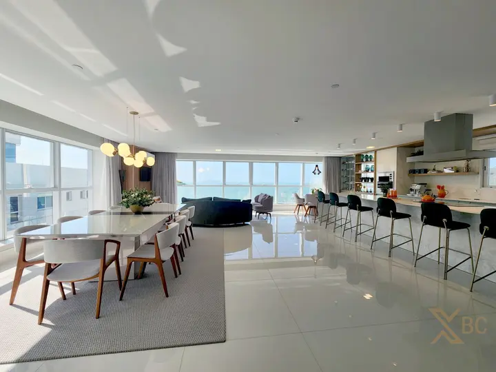 Epic Tower - Apartamento frente mar à venda com 04 suítes e 04 vagas de garagem na Barra Sul em Balneário Camboriú.