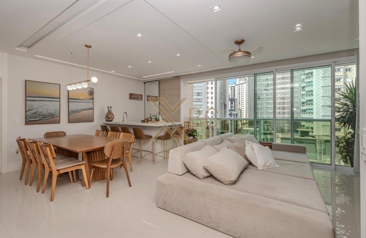 Edifício Ville del Acqua - Apartamento mobiliado com 4 suítes e 4 vagas em Balneário Camboriú