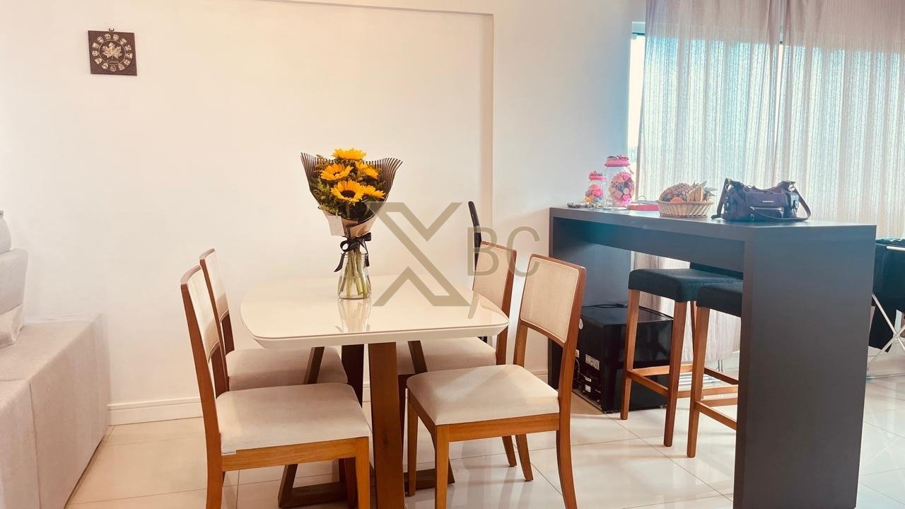 Edifício Efraim - Apartamento com 3 suítes, 2 vagas e alta privacidade no Centro de Balneário Camboriú
