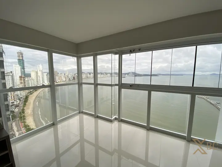 Apartamento Frente Mar à Venda no Ibiza Towers - Barra Sul | Balneário Camboriú/SC