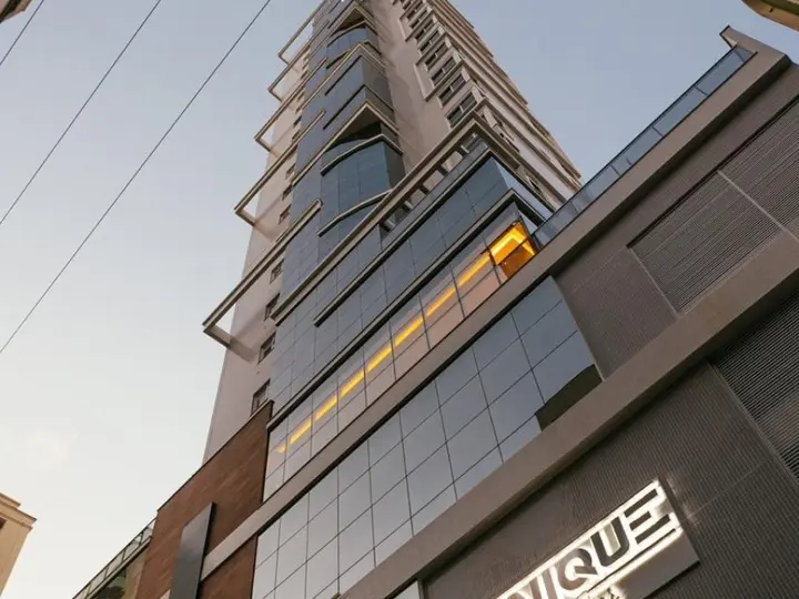 Unique Tower - Centro | Apartamento Mobiliado com 3 Suítes e Vista Mar em Balneário Camboriú