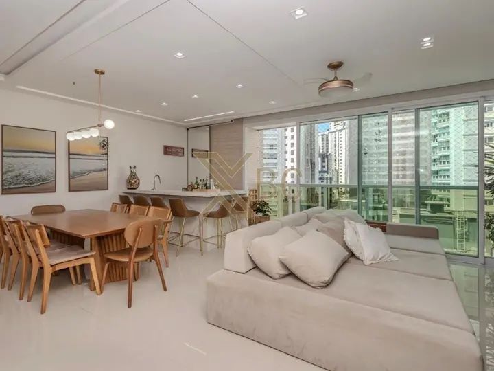 Edifício Ville del Acqua - Apartamento mobiliado com 4 suítes e 4 vagas em Balneário Camboriú