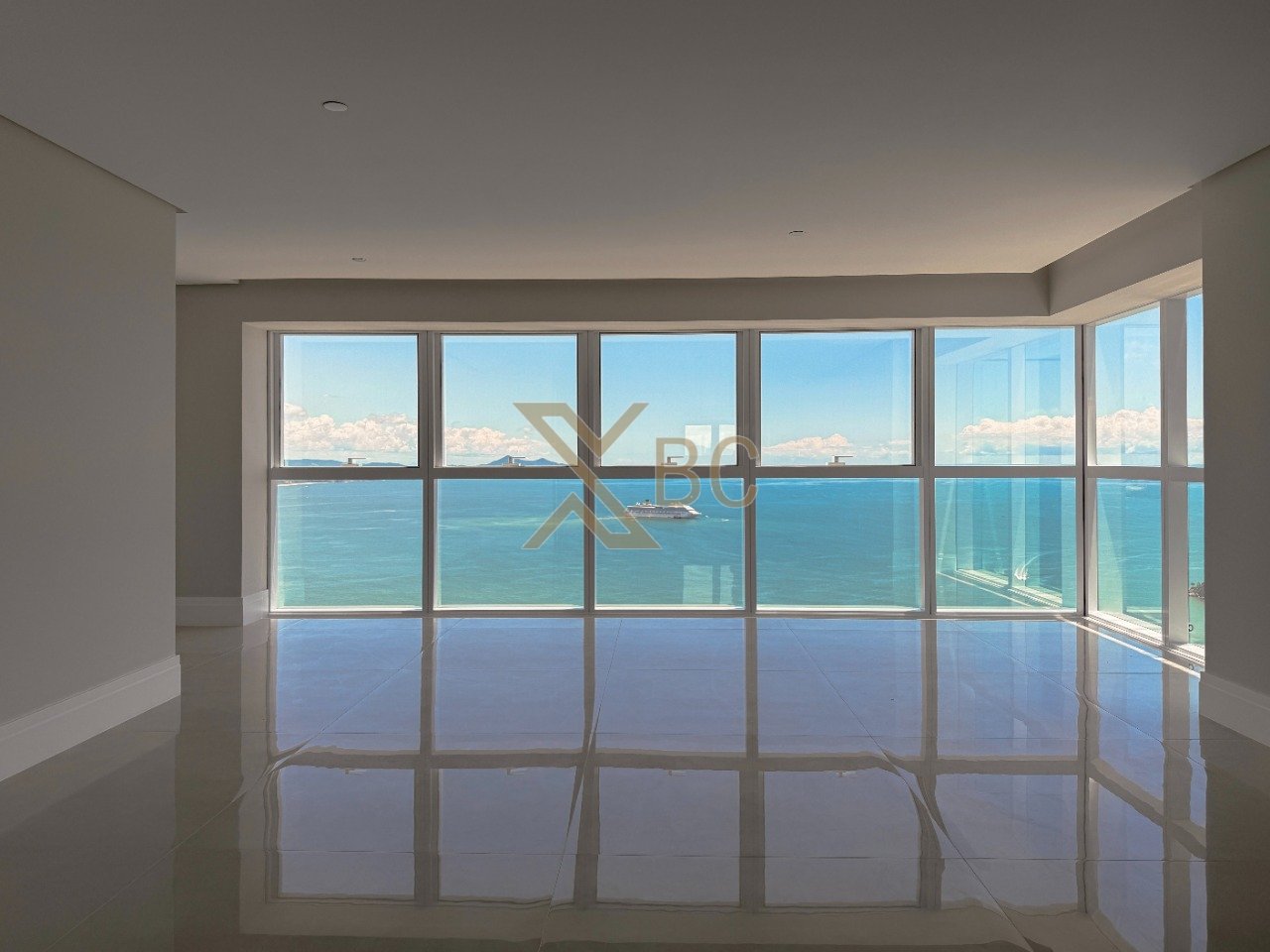 Apartamento 4 dormitórios em Centro Balneário Camboriú
