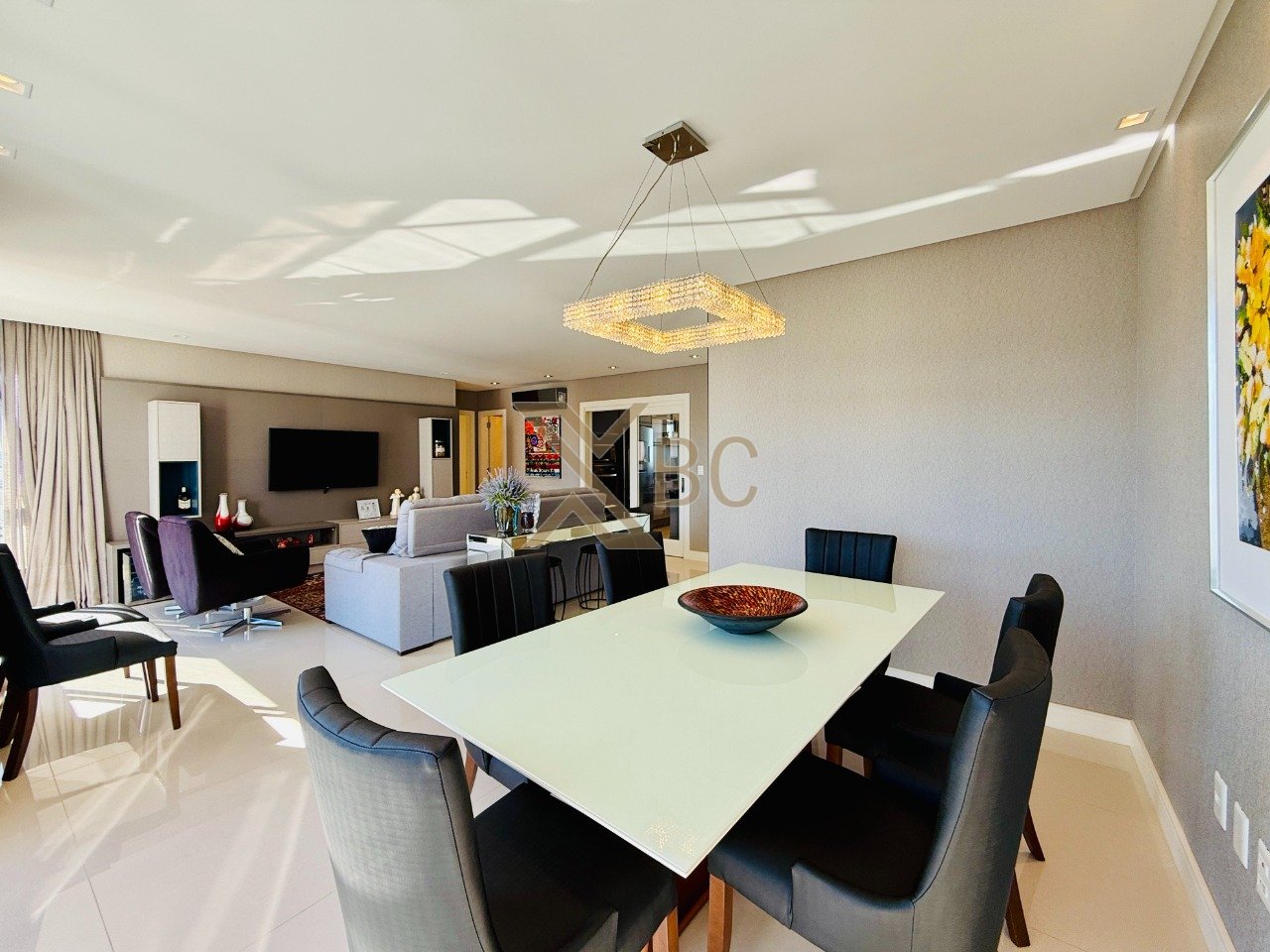 Acqualina Residence - Apartamento de alto padrão com 4 suítes na quadra mar de Balneário Camboriú