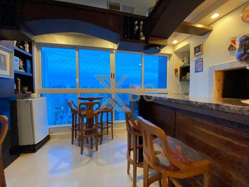 Apartamento à Venda no Edifício Vermont - Centro de Balneário Camboriú
