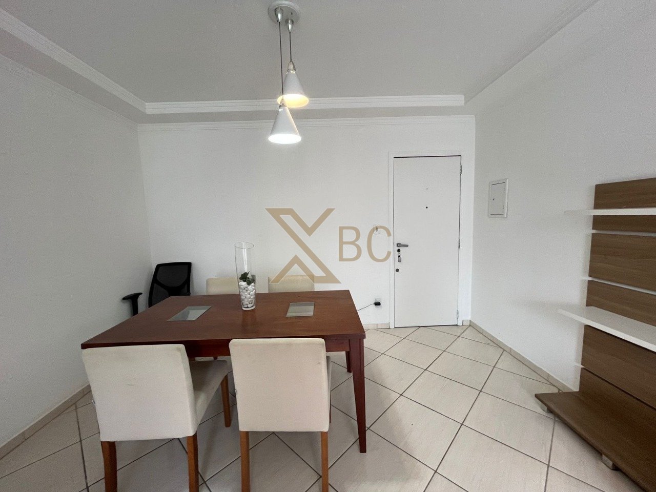 Edifício Anelise - Apartamento à venda no Centro de Balneário Camboriú