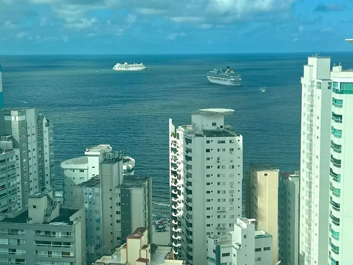 Apartamento Mobiliado à Venda no Magnifique Tower - Centro-Sul de Balneário Camboriú