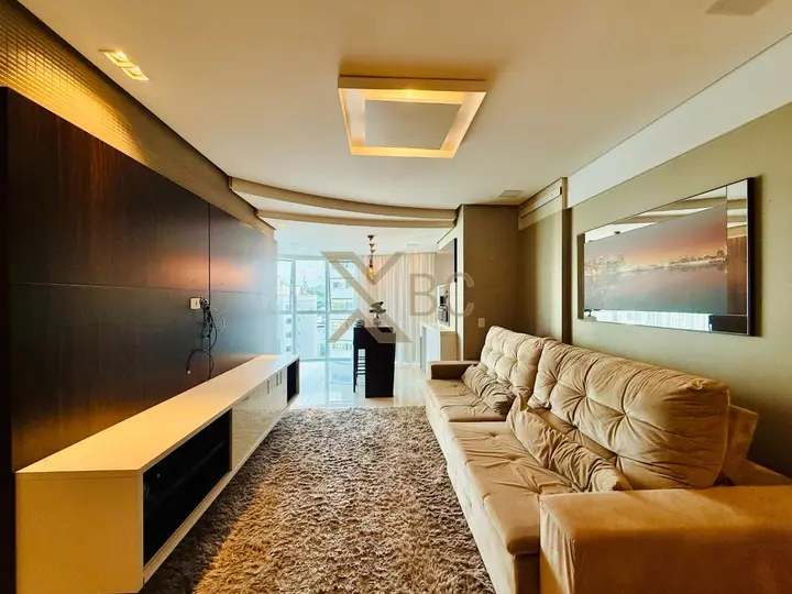 Edifício Le Majestic - Apartamento mobiliado com 3 suítes e 128 m² no Centro de Balneário Camboriú