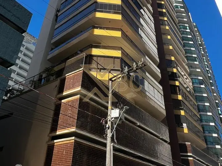 Edifício Boston - Apartamento à venda 3 suítes no Centro