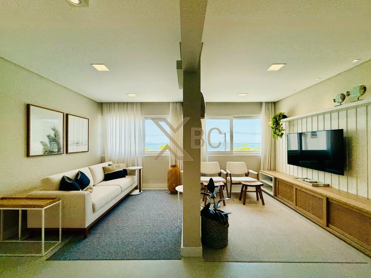 Apartamento no Edifício Gisele na Avenida Atlântica em Balneário Camboriú