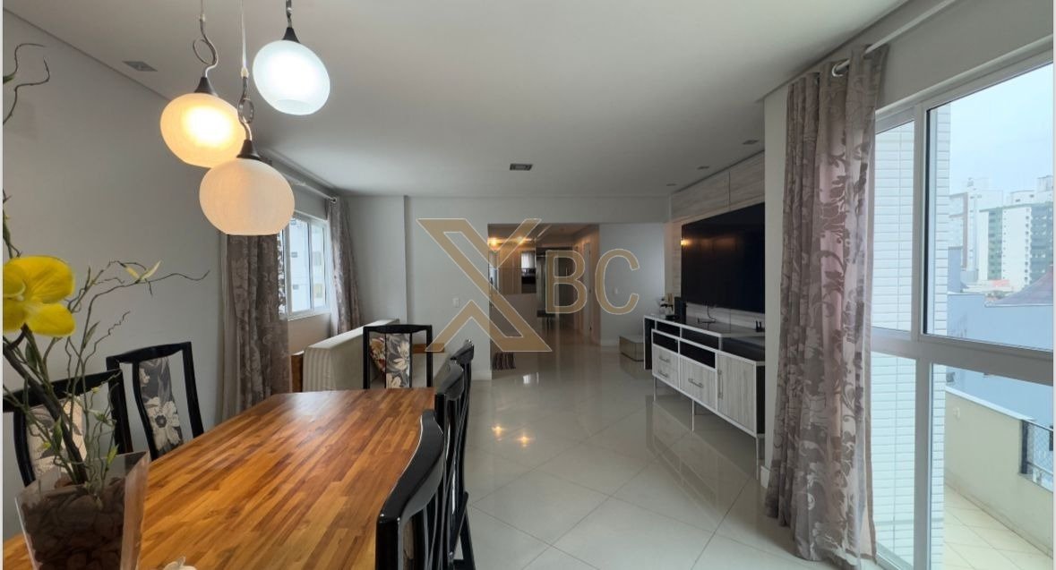 Residencial Yverdon - Centro | Apartamento mobiliado à venda com 1 suíte master + 2 demi suítes em Balneário Camboriú