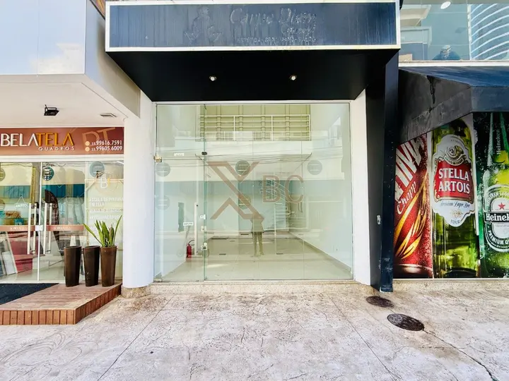 Sala Comercial no Edifício La Madeson - Venda e à venda em Balneário Camboriú