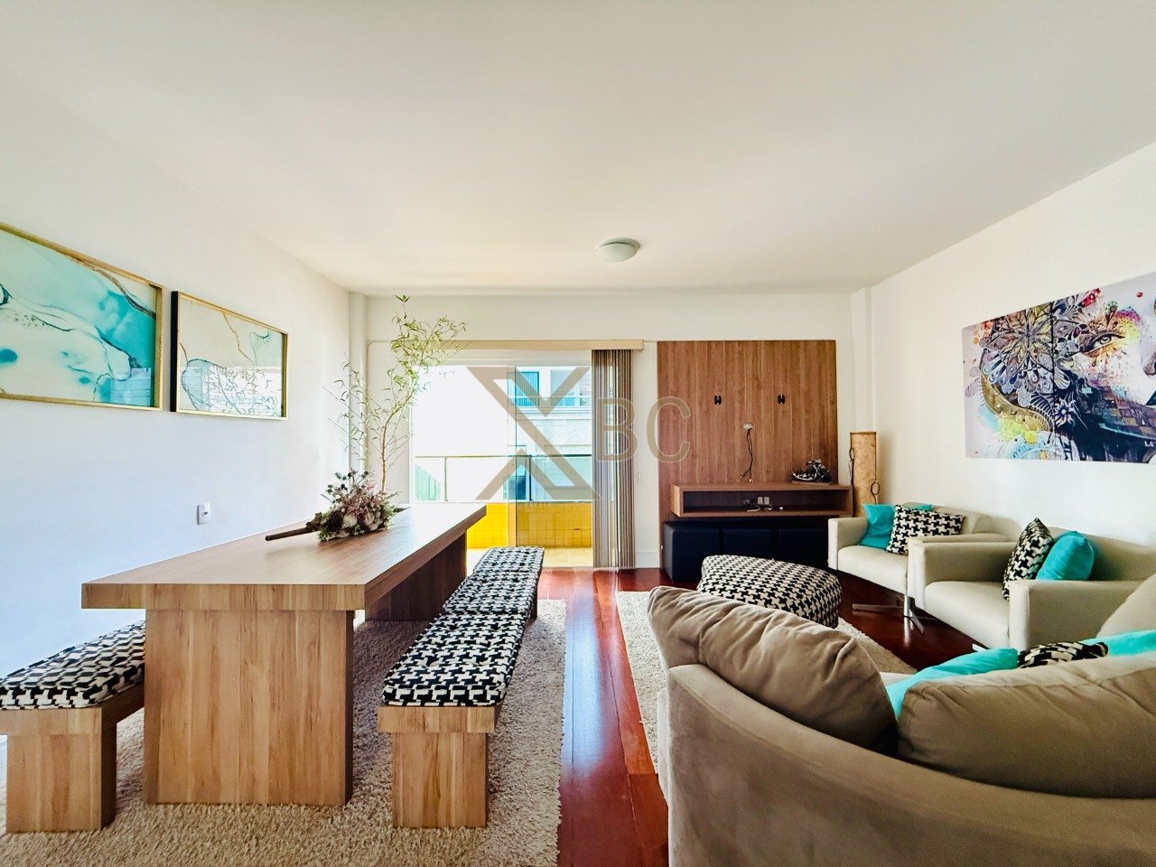 Apartamento no Edifício Maricá no Centro de Balneário Camboriú