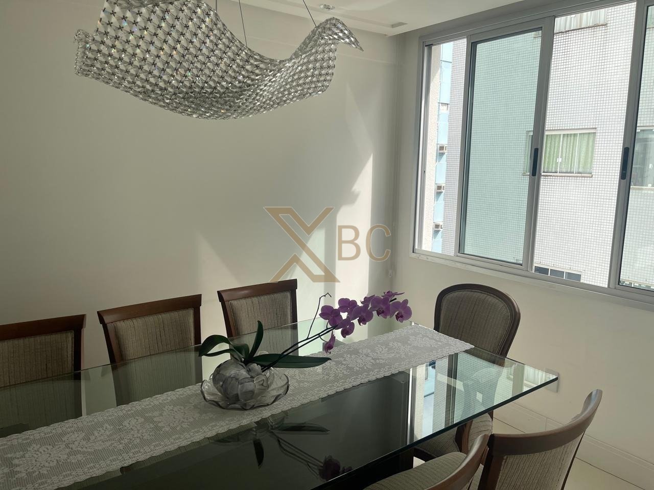Apartamento à Venda no Edifício Dom Fernando - Av. Brasil BC