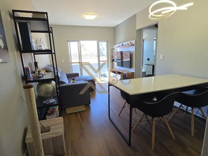 Apartamento à venda no Edifício Paradise - Centro de Balneário Camboriú
