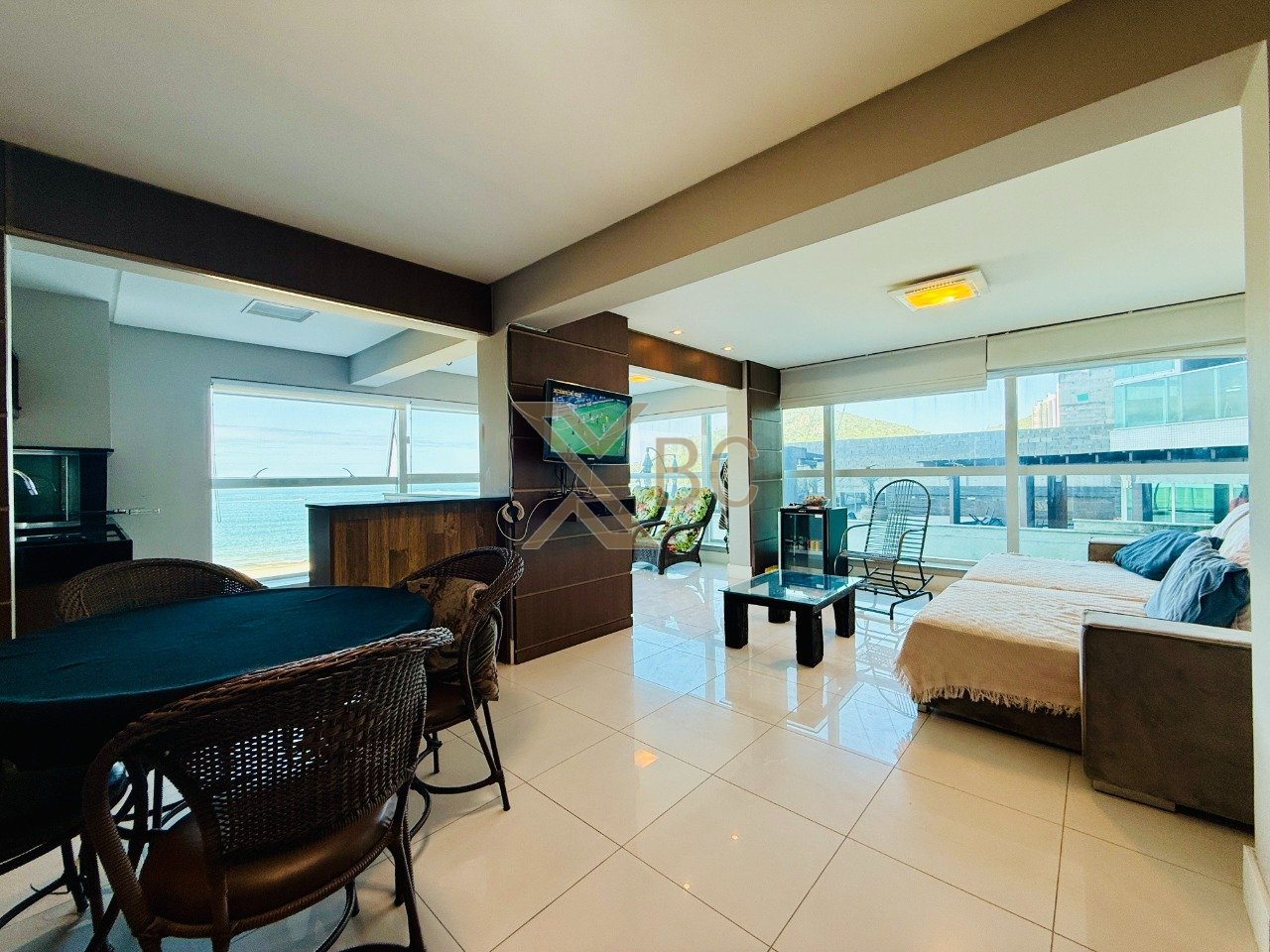 Edifício Acqua Residence para locação anual - Frente Mar em Balneário Camboriú