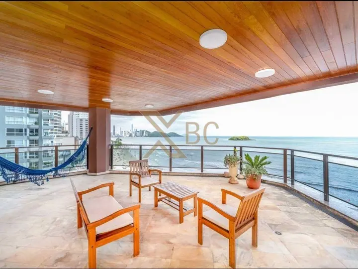 Apartamento Edifício Mediterranee no Centro de Balneário Camboriú