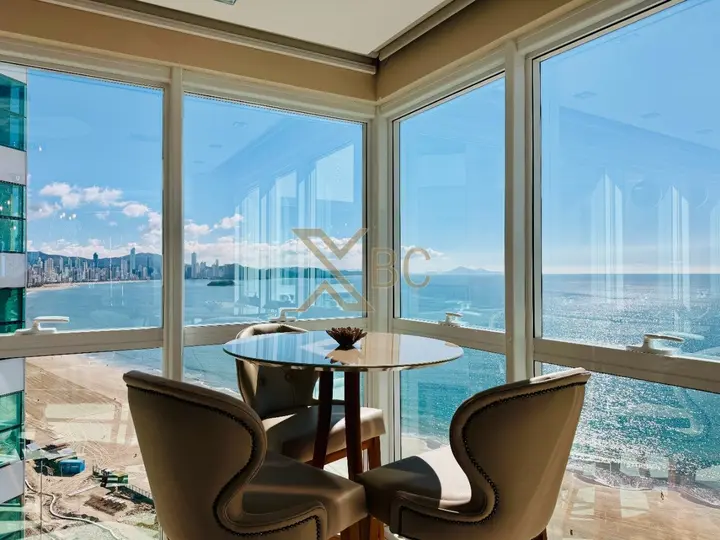 Ocean Palace Residence - Apartamento frente mar de alto padrão em Balneário Camboriú