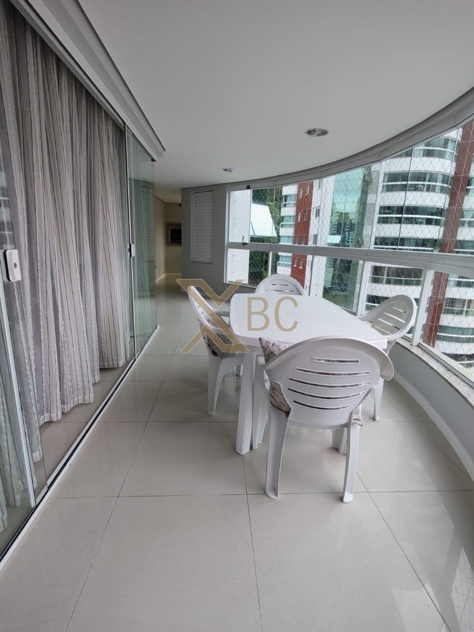 Residencial Bellas Artes - Pioneiros | Apartamento à venda com 3 dormitórios e 2 vagas em Balneário Camboriú