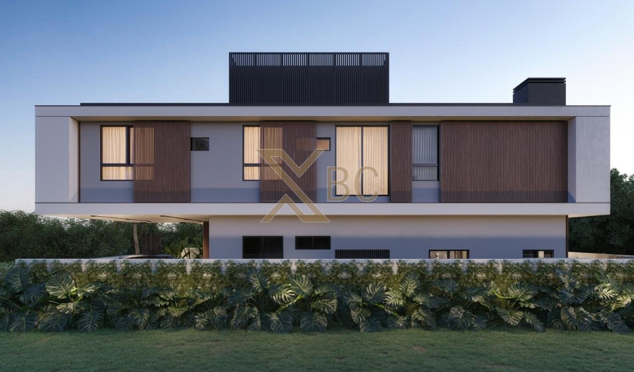 Casa à venda no Colinas de Camboriú, no Bairro Tabuleiro em Camboriú!