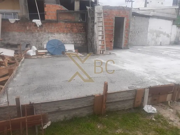 Área à venda 300m² nos Municípios