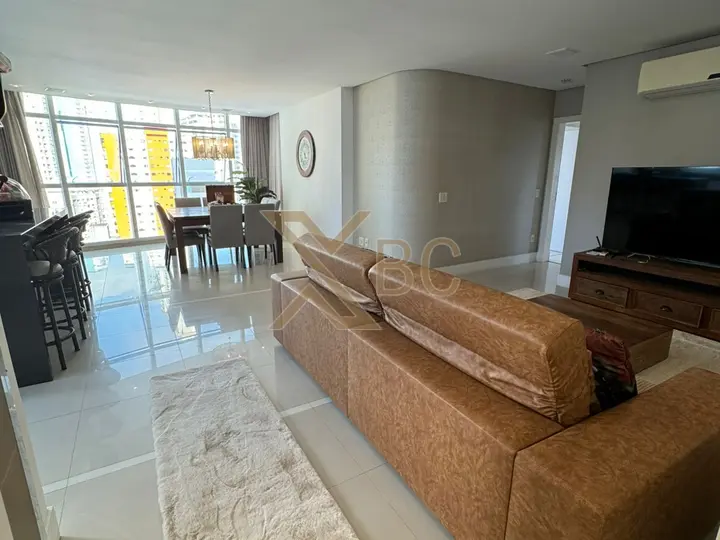 Apartamento 3 dormitórios em Centro Balneário Camboriú