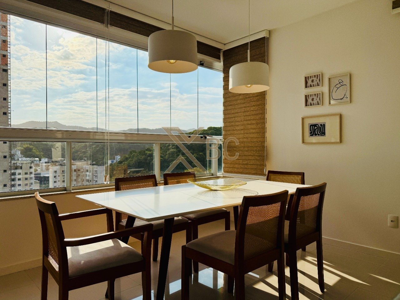 Apartamento com Vista para o Mar à Venda em Balneário Camboriú - Edifício Farol Ponta do Mel