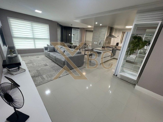 Ópera Plaza - Centro | Apartamento à venda com 3 suítes e 3 vagas em Balneário Camboriú
