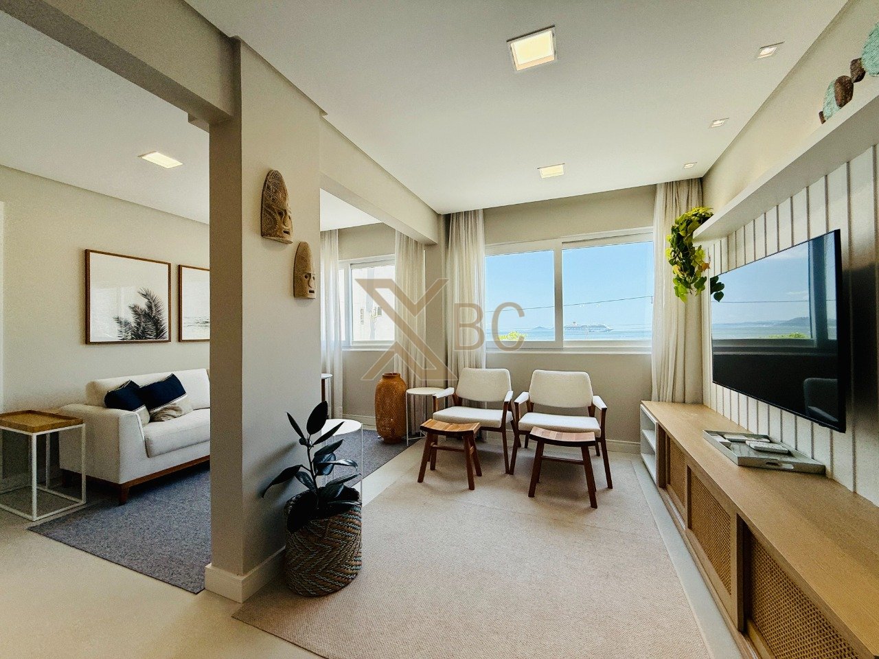 Apartamento no Edifício Gisele na Avenida Atlântica em Balneário Camboriú
