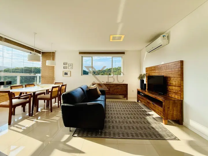 Apartamento com Vista para o Mar à Venda em Balneário Camboriú - Edifício Farol Ponta do Mel