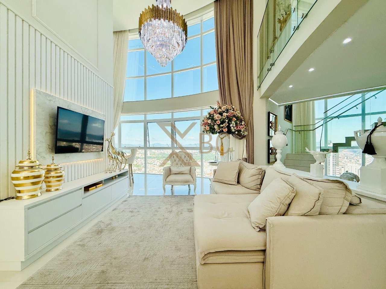 Magnifique Tower - Apartamento duplex com 4 suítes e vista mar no Centro de Balneário Camboriú