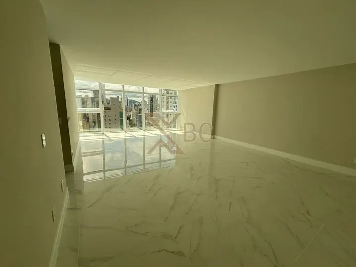 Horizon Residence Balneário Camboriú - Apartamento com 3 Suítes e Terraço Aberto no Centro