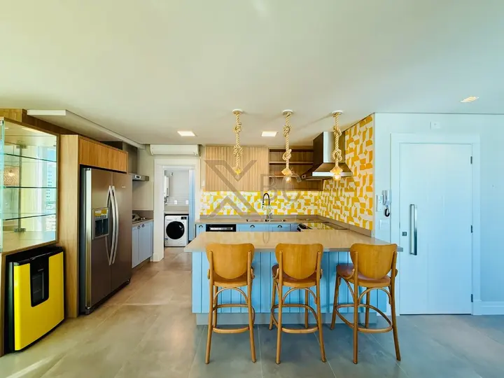 Lindo Apartamento a venda no Centro de Balneário Camboriú