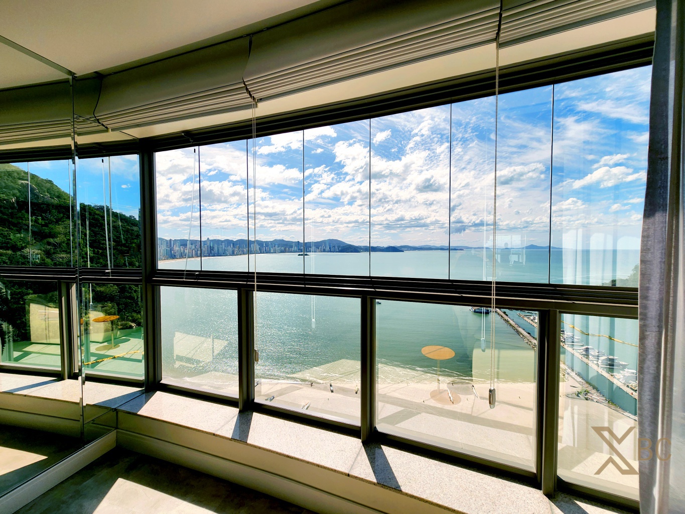 Baturité Lounge House - Apartamento Frente Mar à Venda na Barra Sul - Av. Atlântica, Balneário Camboriú