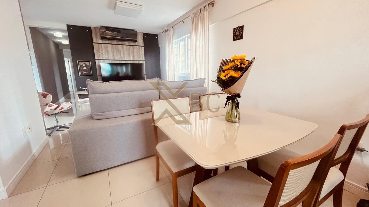 Edifício Efraim - Apartamento com 3 suítes, 2 vagas e alta privacidade no Centro de Balneário Camboriú
