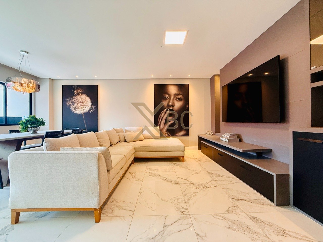 Apartamento à venda no Edifício Torre San Francisco na Barra Sul de Balneário Camboriú