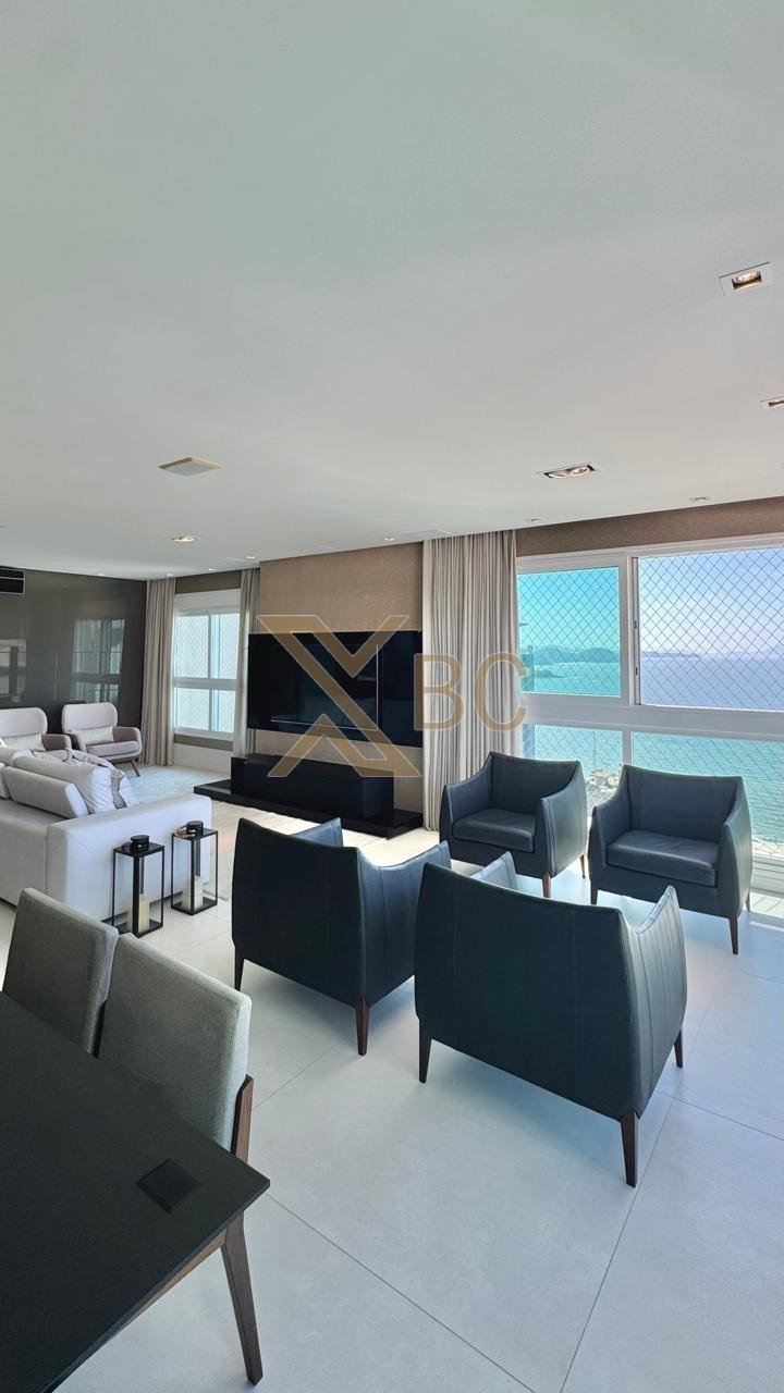 Avangard Residence - Apartamento quadra mar com 3 suítes e vista mar na Barra Sul de Balneário Camboriú