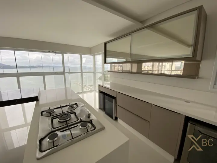 Apartamento Frente Mar à Venda no Ibiza Towers - Barra Sul | Balneário Camboriú/SC