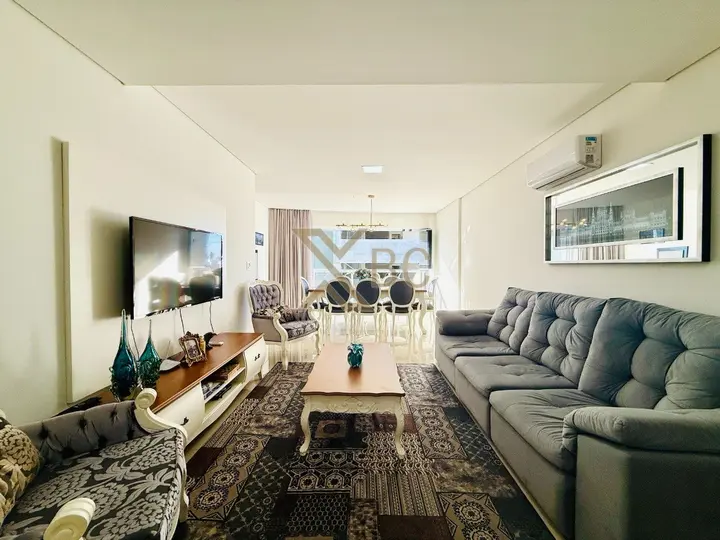 Apartamento à Venda Edifício Terra e Mar no Centro de Balneário Camboriú | 131m², 3 Suítes e 3 Vagas