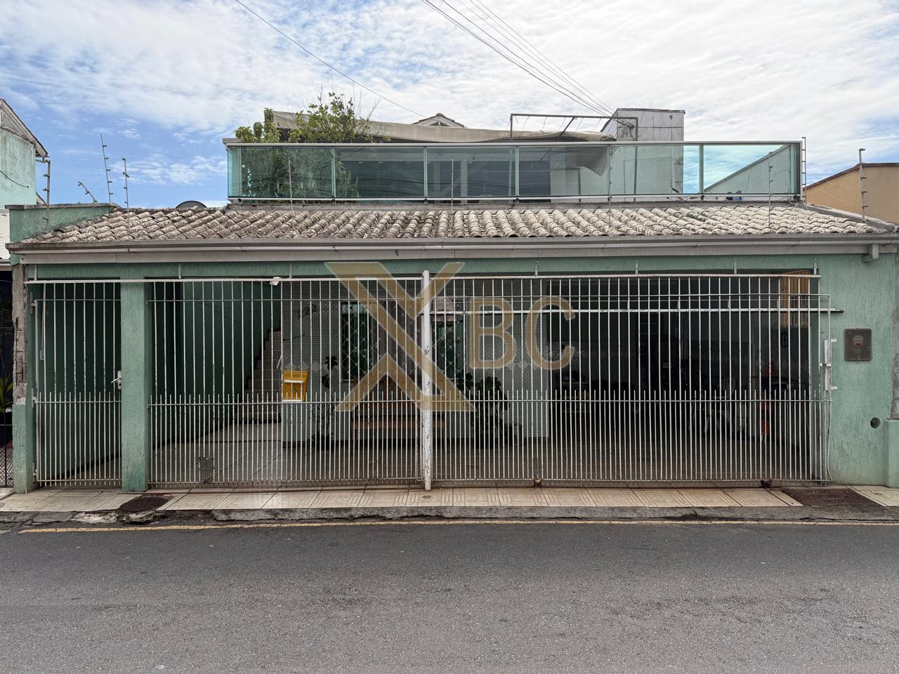 Casa à Venda – 4 Suítes em Balneário Camboriú